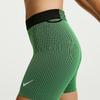 Pantaloncini da Donna Nike AEROSWIFT Pantaloncini da Corsa da Donna Dreamy Green/Nero/Bianco/Bianco Moderati
