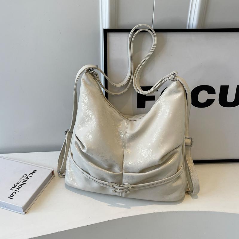 Women's shoulder bag Backpack PU material Fashion high-quality fabric soft delicate metal bow decorated book bag student white