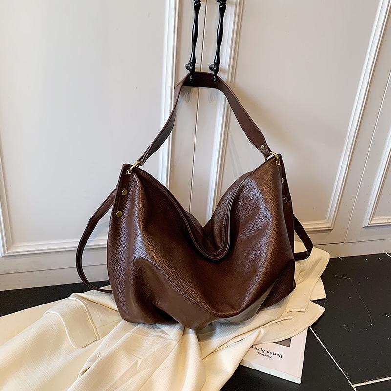 Casual Commuting Large-capacity Soft Leather Bag Women's 2025 New Trendy Versatile Messenger Bag Shoulder Underarm Bag Tote Bag