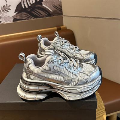 Sportschuhe Sommer Silber Dicke Sohle Pops Schuhe Frauen Höhe Zunehmende Atmungsaktive Mesh Dünne Modelle Bequeme Klassische Casual Sneakers