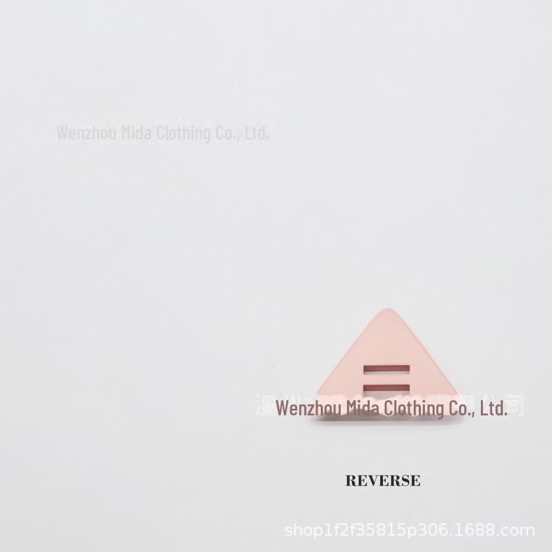 Resin Spray Paint Triangle Imitation Leather Two-Eye Woolen Coat Windbreaker Buttons
