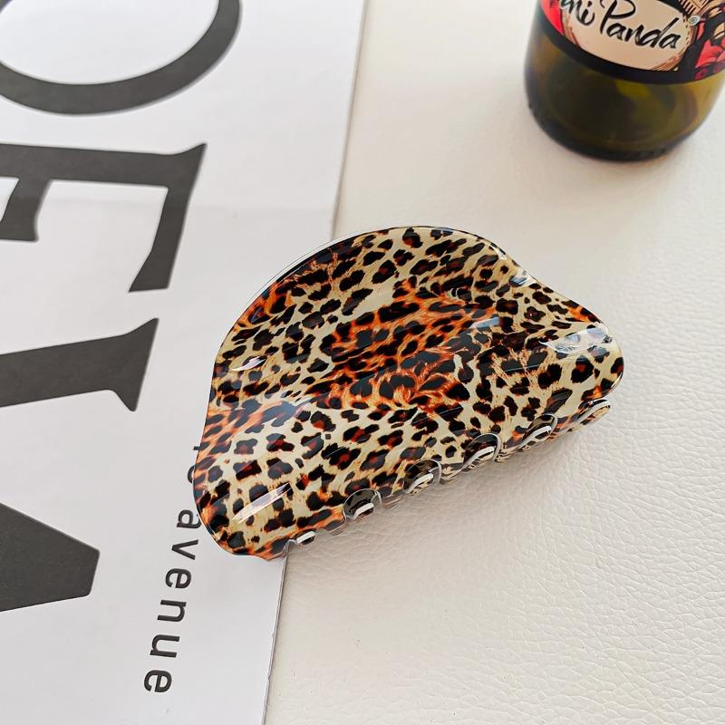 

1 Piece of Trendy Printed Gripper for Daily Styling, Personalized and Versatile Street Style, Firm Grip, Retro and Avant-garde