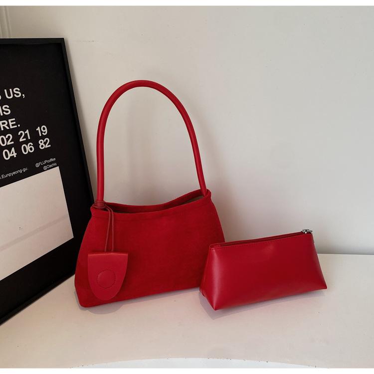 

Премиальная матовая нишевая дизайнерская сумка-бенто для ланча, женская, новая мода 2025, универсальная сумка на плечо/подмышку бордовый