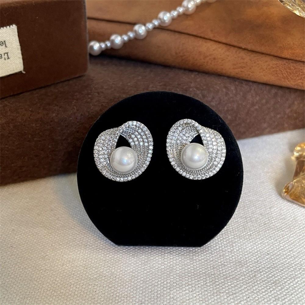Rhinestone Pearl Stud Earrings Light Luxury Women Ear Jewelry Bright Pearl Ear Studs  Party