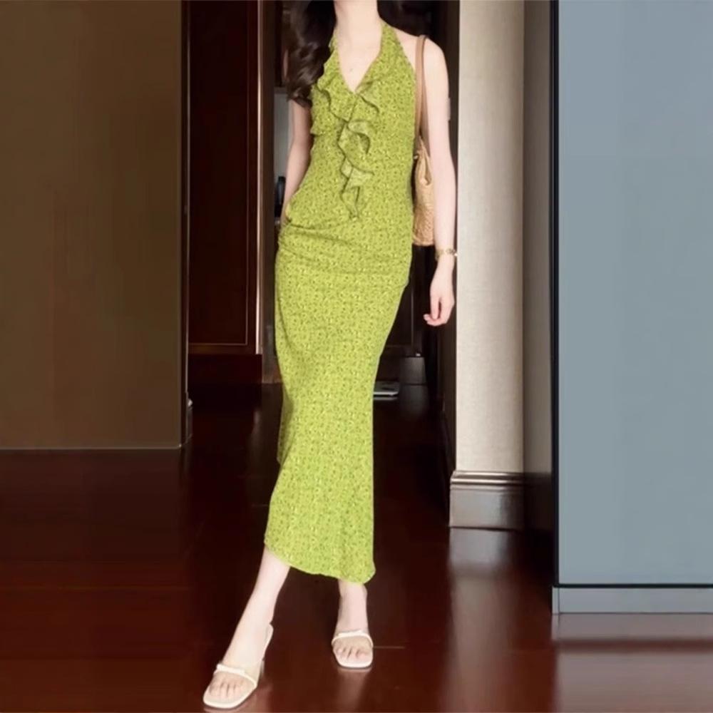 Women's Green Floral Halter V-Neck Sleeveless Long Dress - Summer 2025 Collection
