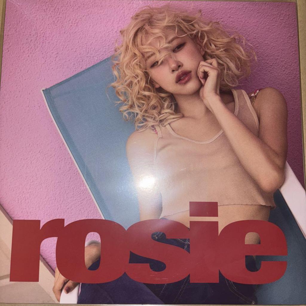 [USED] Rose Rosie BLACKPINK LP record with 2 polaroids