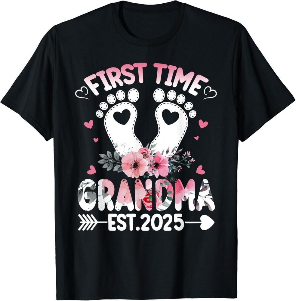

Soon to Be Grandma 2025 Pregnancy Announcement Gift Unisex T-Shirt L