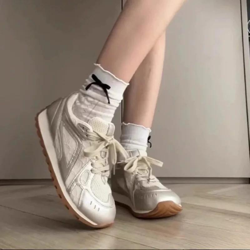 Модные сетчатые кроссовки на полой платформе для женщин — фото 3