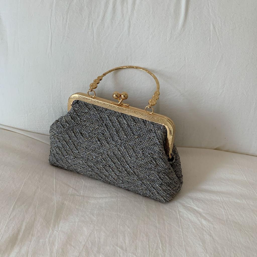 Foreign Style Dinner New Braided Clip Lock 2025 Foreign Style Trend Large Capacity Shoulder Crossbody Chain Shell Bag