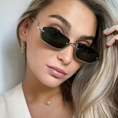 Small Fresh Half Frame Metal Square Sunglasses Women Men Exquisite Sweet Sun Glasses Beach Vacation Shopping Glasses