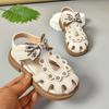 Chaussures pour filles, sandales fermées style princesse pour enfants pour l'été, chaussures élégantes à semelle souple pour petites filles.