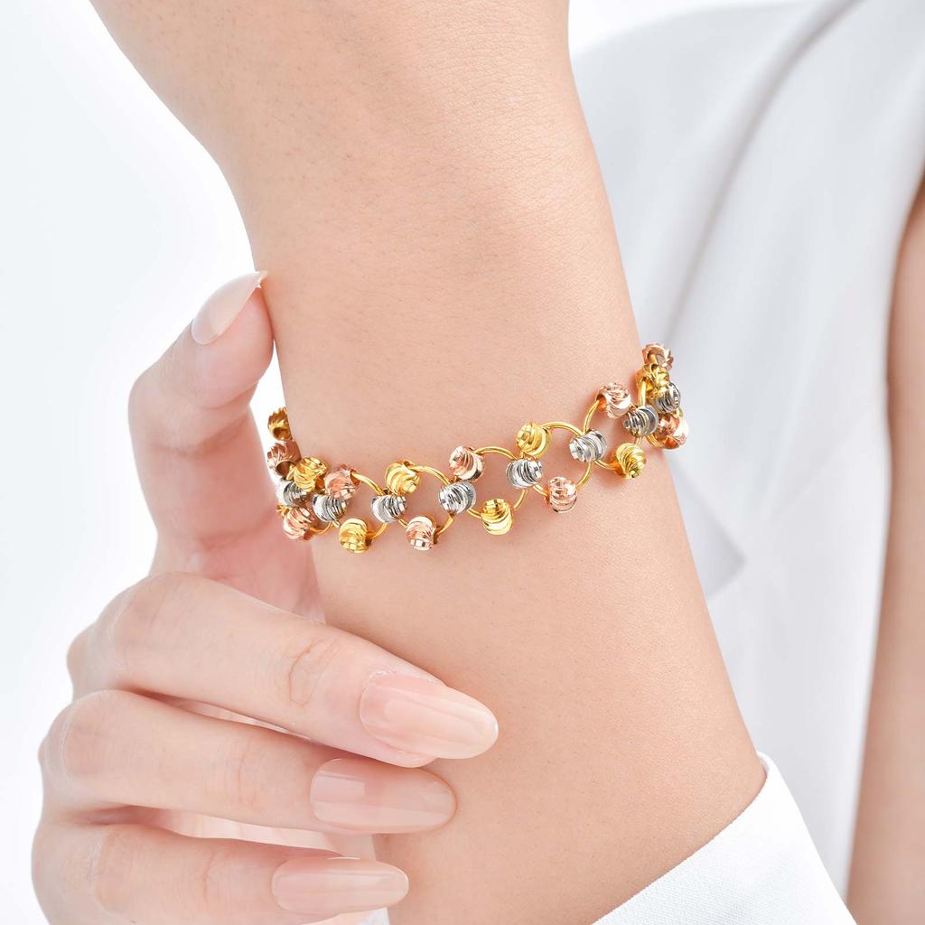 Modisches Schickes Dreifarbiges Perlenarmband, Wasserdichte Metall-Armbandkette Armband mit Anhänger für Damen Luxuriöser Schmuck Geschenk