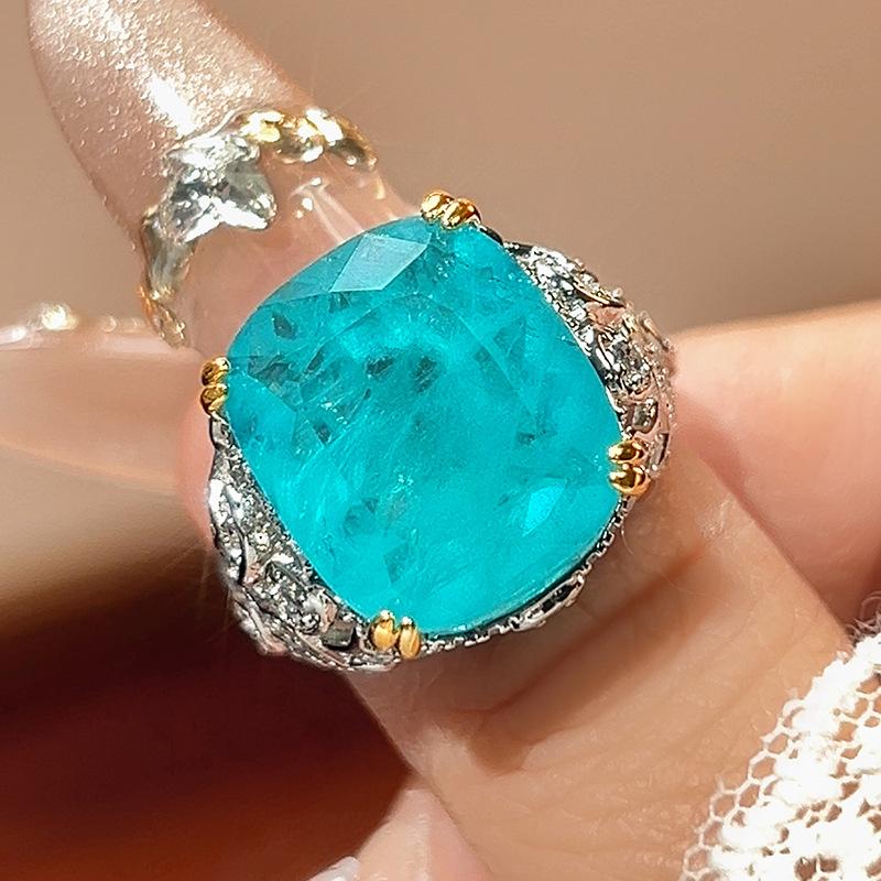 

Мідне кільце Лесбійське Прямокутне Світла Розкіш Форма Висококласний Відчуття Інкрустоване Блакитним Цирконом