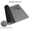 Antistatická bezpečnostní podložka s uzemňovacím vodičem a ESD náramkem vhodná pro opravy počítačů, mobilů, citlivé elektroniky