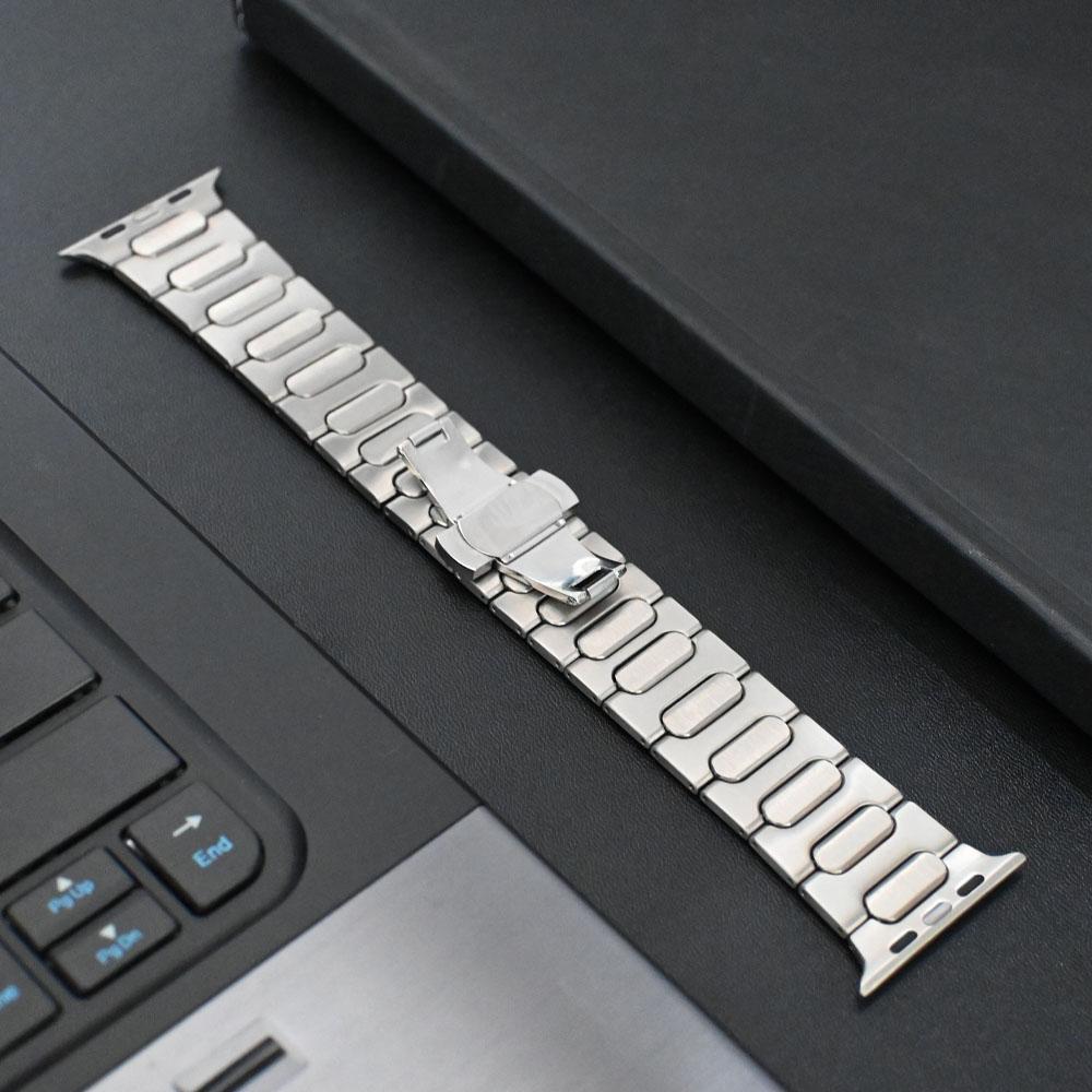 Titanium strap for Apple Watch Ultra 49mm 46 44mm 45mm ultra 2 band business bracelet for iWatch Series 10 9 8 7 se 6 5 4 correa