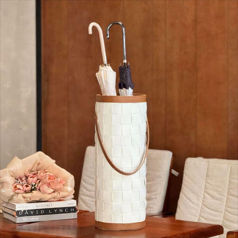 

Leather Umbrella Storage Bucket Indoor Minimalist Umbrella Buckets Creative Modern Umbrellas Holder Home Entrance Hall Rain Gear белый