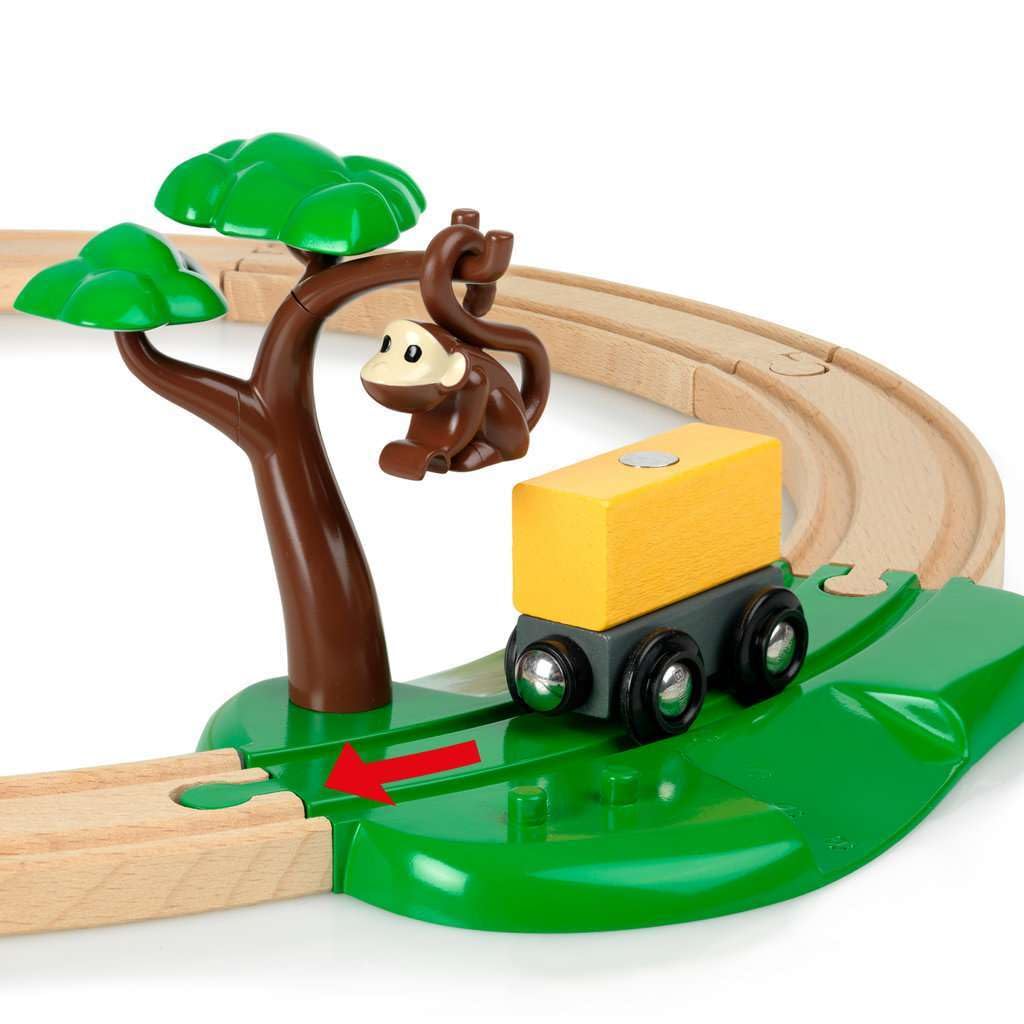 BRIO Safari Circle Set for ages 3 and Wooden Wooden Rail Gift 33720, up. [Toy, Toy, Rail, Set, (Birthday/Christmas)]