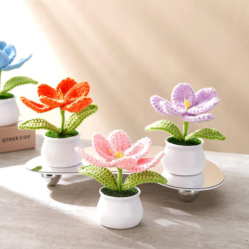 Knitting Tulip Flowers with Potted Cute Crochet Flower Fake Plant Party Gift Home Decor Tulip Woven Flower
