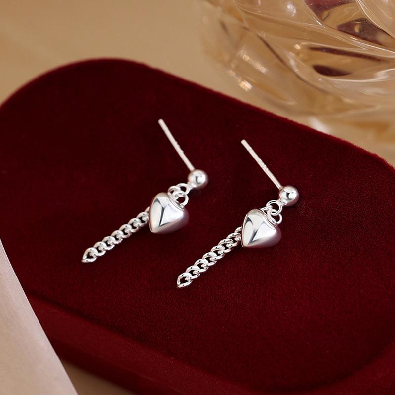 Internet Celebrity Unique Face Thin Earrings Cross-Border Foreign Trade Supply Three-Dimensional Small Love Fringed Stud Earrings Long