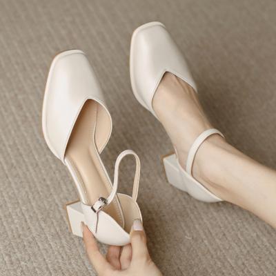 Fashion New Fashionable Size Women's Shoes Mary Jane Shoes Square Toe Hollow Sandals Medium Heel Shoes