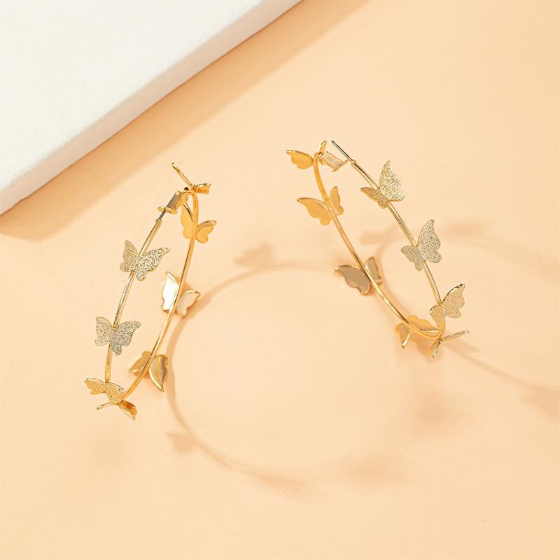 Retro Butterfly Charms Hoop Earrings for Women Golden Silver Round Circle Dangle Earrings Geometry Metal Statement Jewelry
