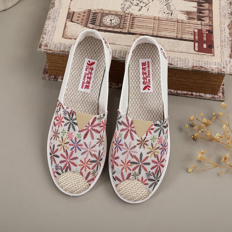 Women's Spring/Summer Lightweight Breathable Soft Sole Flat Shoes - Versatile, Comfortable for Middle-Aged and Elderly