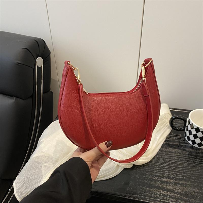ins Internet celebrity retro niche armpit bag new fashion popular texture shoulder bag comfortable portable crescent bag