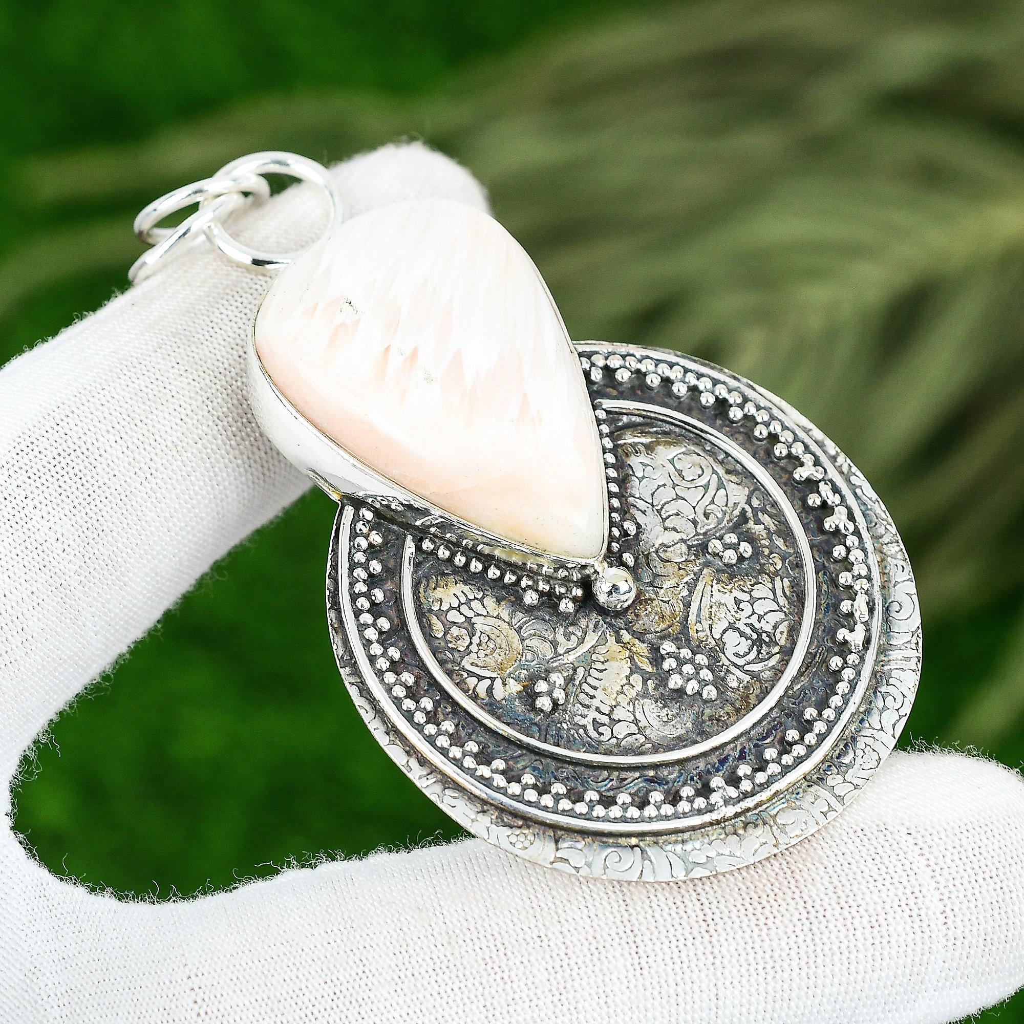 

Стильный кулон из сколецита в серебре 925 пробы, годовщина, безель, мать, ар-деко, новые ювелирные изделия