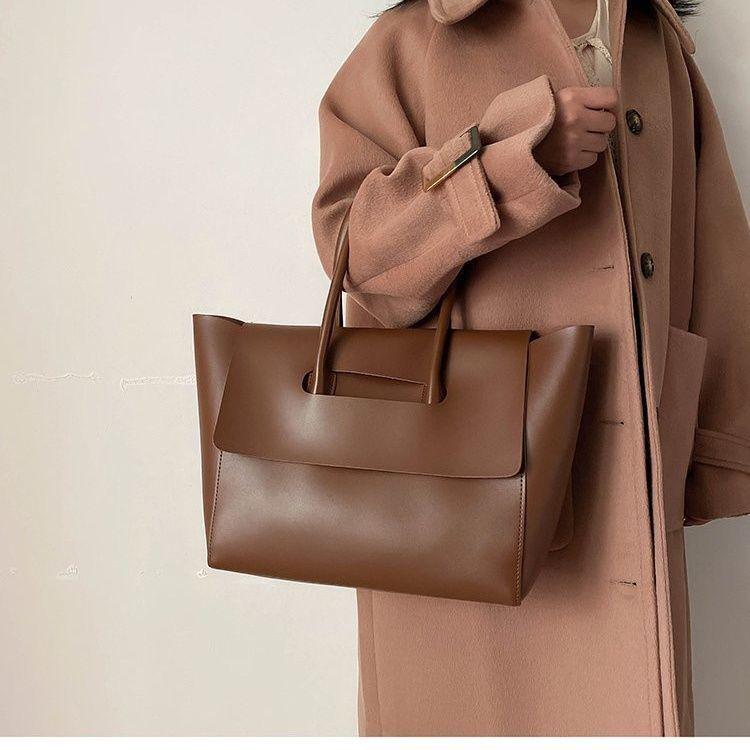 

Минималистичная женская сумка для поездок 2025: Высококачественная сумка через плечо и сумка для работы и путешествий большой вместимости