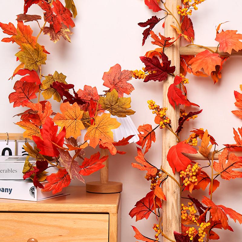 Autumn Festival Maple Leaf Vine Display: Fake Leaves for Halloween & Decorative Scenery