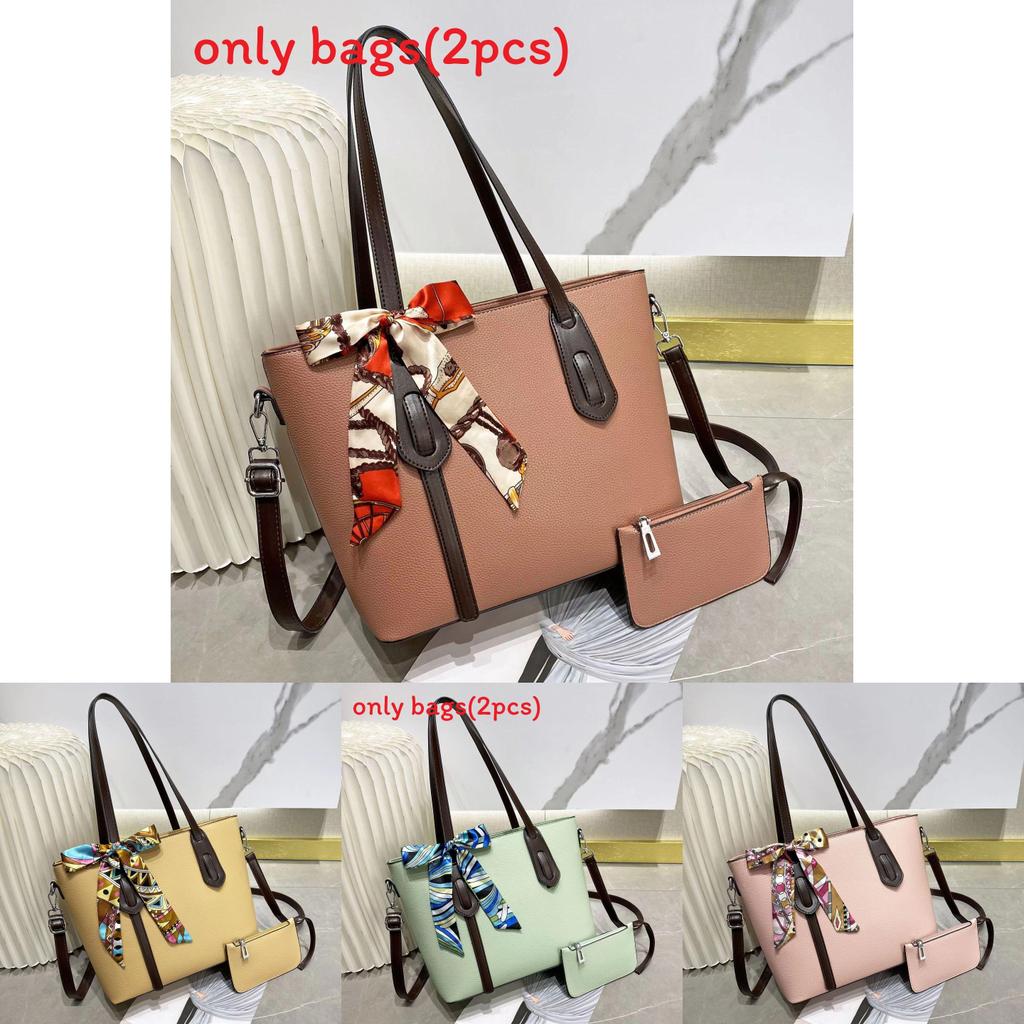 Fashionable Oversized Tote Handbag With Inner Compartments For Leisure And Shopping