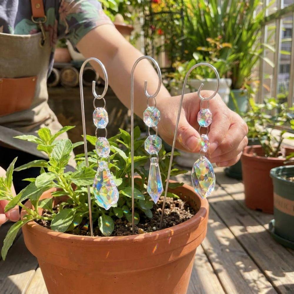 Bunte Kristallprismen Sonnenfänger Reflektierend Handgefertigt Garten Sonnenfänger Metallpfahl mit Haken Exquisit