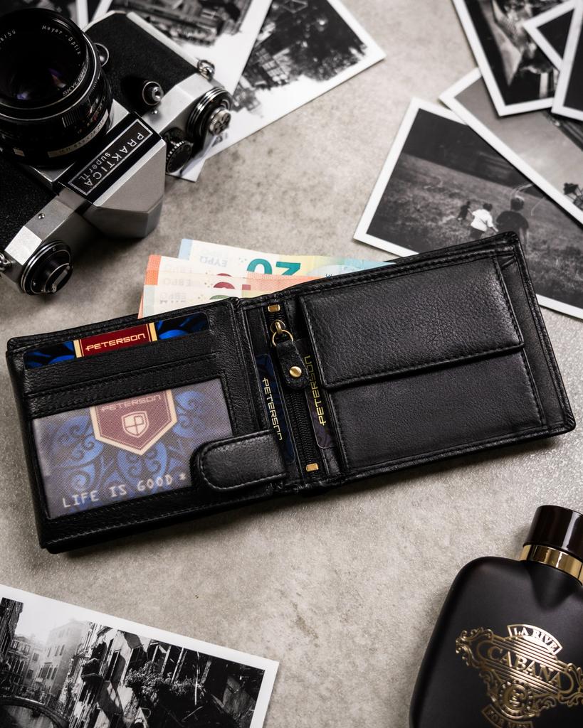 Gift Set: Men's Leather Wallet and Keychain - Peterson