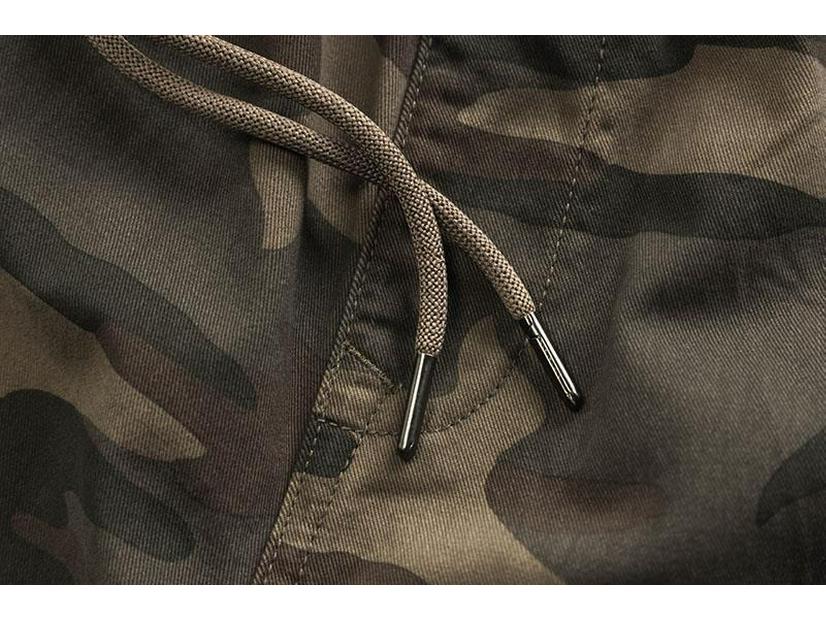 Shawn Yue Men's Retro Camouflage Elastic Waist Shorts