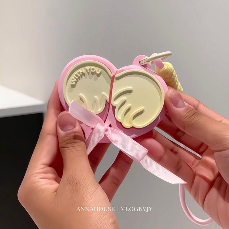 Hold Your Hand with Me Aroma Diffuser Pendant Car Fragrance Ornament Long-Lasting Fragrance Diffuser Stone Wedding Bridesmaid Gift