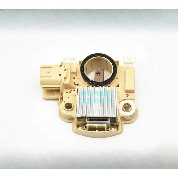 For HONDA CIVIC 1.8 CR-V city generator regulator has four plugs 1pc