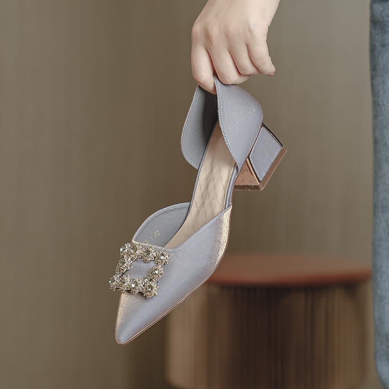 New bag head sandals women's medium heel pointed high heels thick heel fashion hollow single shoes