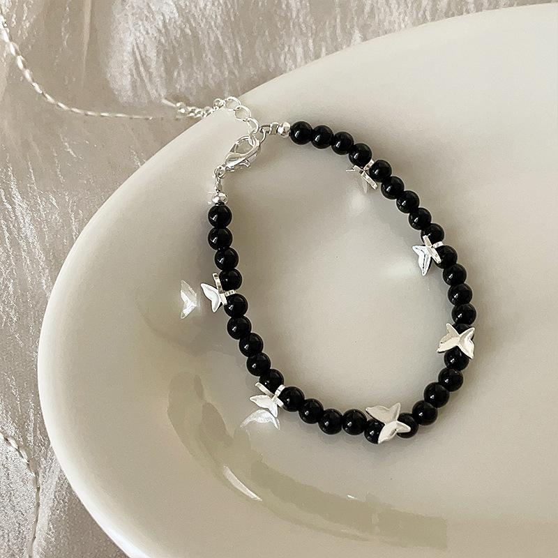 

Дизайнерский браслет из бисера с бабочкой из натурального камня, женская ниша, уникальная индивидуальность, модный темперамент, универсальный браслет, ювелирные изделия