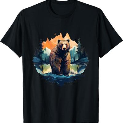 Bear Wildlife Forest Animal Lovers Motif Landscape Artwork T-Shirt