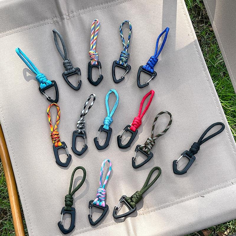 Neues 7-adriges Lanyard Schlüsselband, Anti-Verlust Handgelenk-Hängehaken, Multifunktionaler Dreiecks-Karabinerhaken für Outdoor-Camping