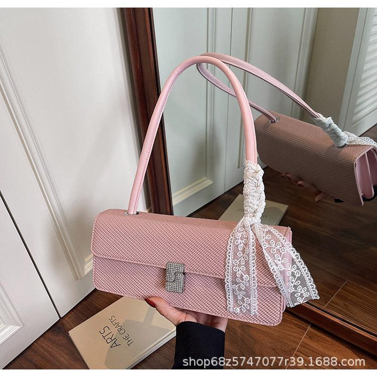 Simple Western-style underarm baguette bag 2025 spring/summer new Korean version fashionable sweet silk scarf shoulder bag popular women's bag