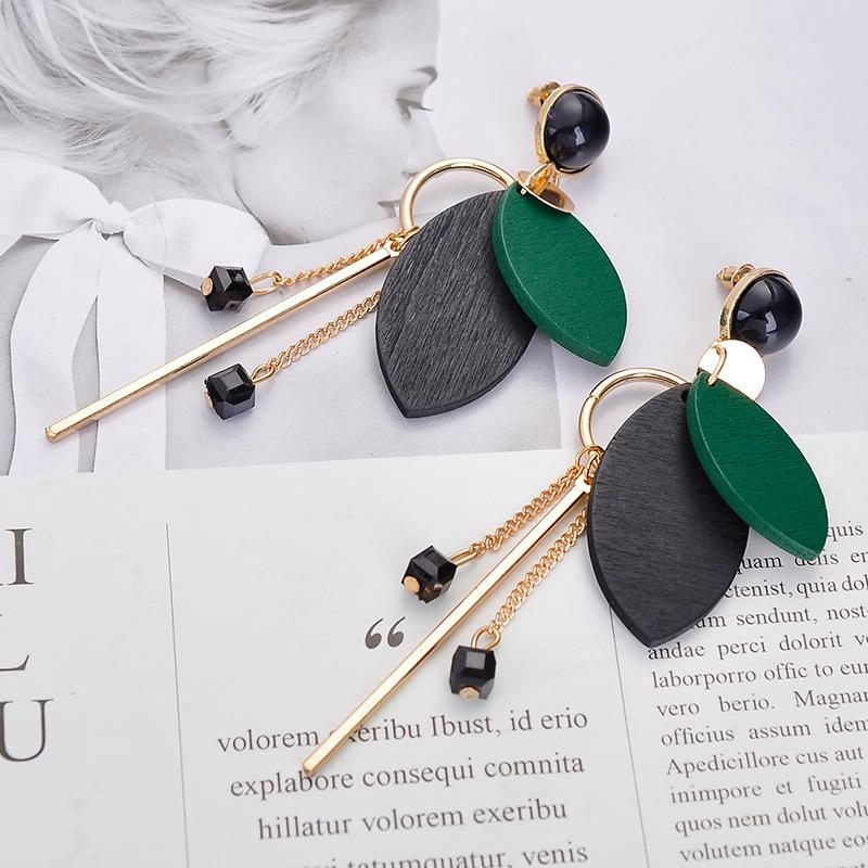 

Korean Temperament Long Pendant Female Simple Wood Earrings Wild Tassel Zircon Earrings Wholesale Earrings For Women Brinco