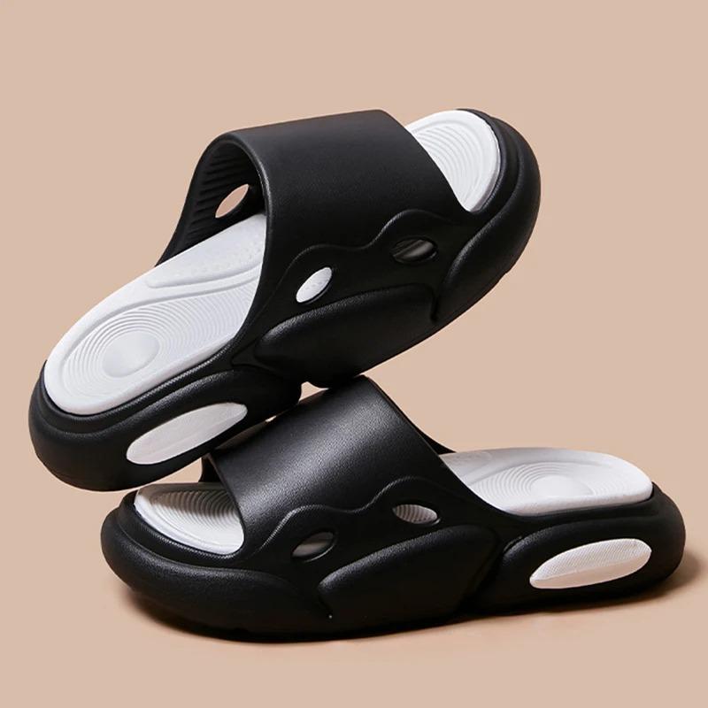 

Модные мягкие тапочки на платформе, женские модные разноцветные сланцы Cloud Slides, женские сандалии 2024 года, летние нескользящие шлепанцы с толстой подошвой 40-41 чёрный