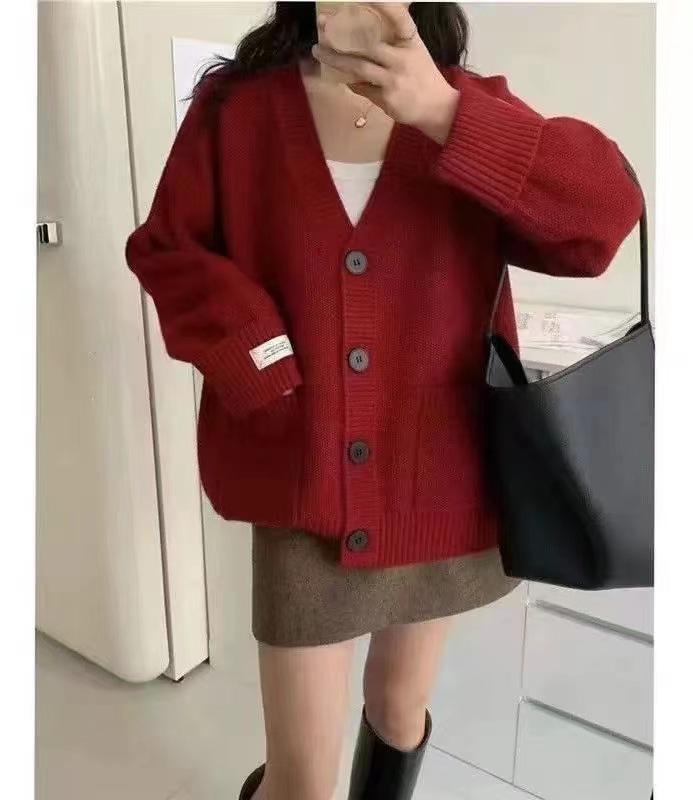 Autumn and winter new women's loose and simple knitted cardigan, fattened and enlarged soft waxy sweater jacket thickened