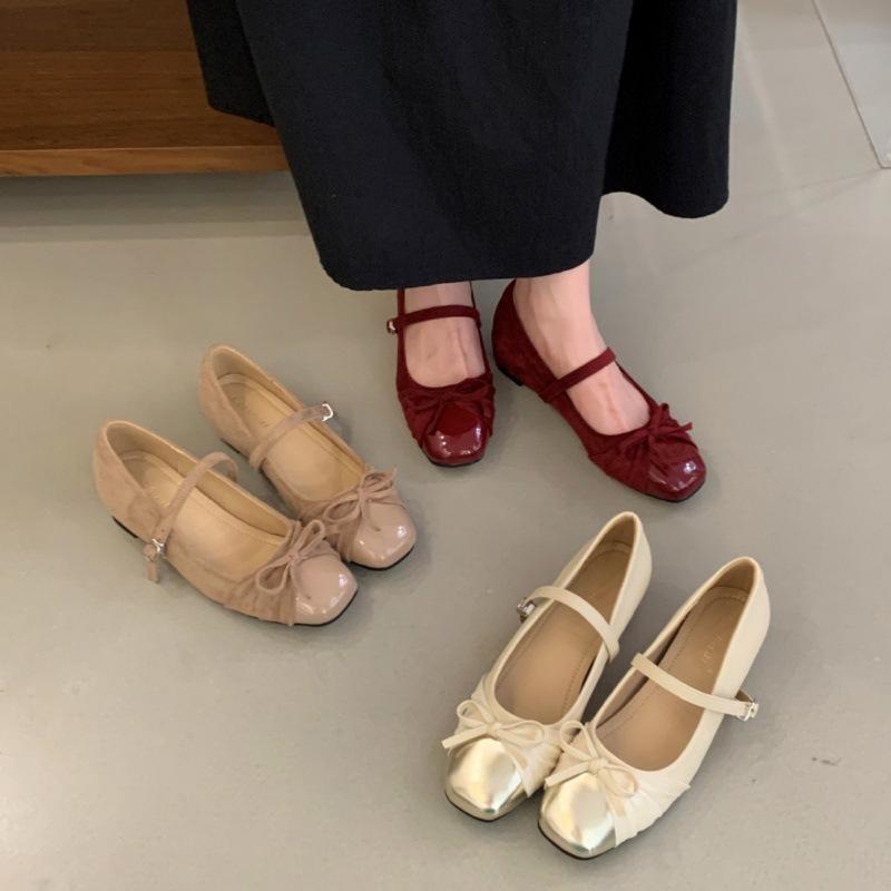 2025 Autumn New Gentle Fairy Wind Square Head Mary Jane Shoes One-word Buckle French Temperament Inner Height Increase Single Shoes Women