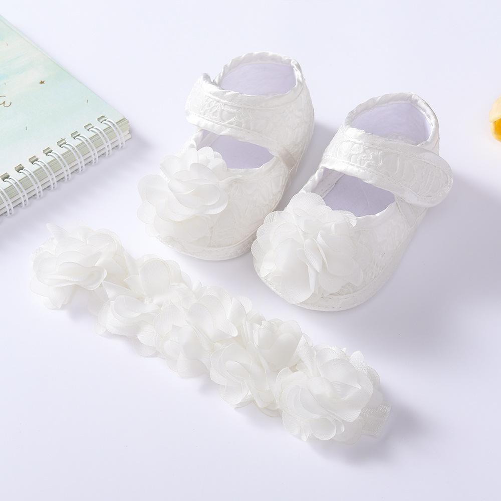 Witte Kant Baby Meisje Ledikant Schoentjes & Bijpassende Elastische Hoofdband Set, Pasgeboren Zacht Antislip Zool Satijnen Strik Bloemen Mary Jane Prinses Schoenen