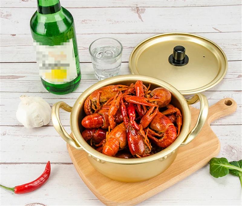 Ramen in stile coreano, noodles, pentola d'oro, zuppa in alluminio, pentola calda, rivestimento ossidato, noodles, zuppa di uova, cottura, utensili da cucina dorati