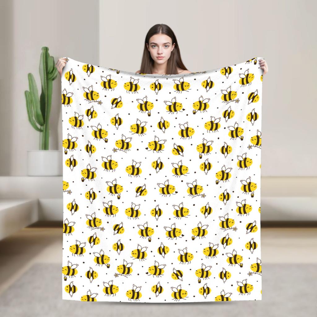 Bee in honeycomb and flowers Flannel Blankets  Soft Throw Blanket for Bedroom Camping Street Trend Bedspread Sofa Bed Cover