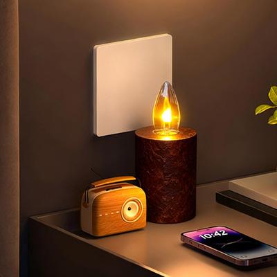 LED Flame Light Bulb E27 Flickering Flame Light Bulb Realistic Fires Effect Light Bulb for Indoor Outdoor Halloween Christmas Decoration