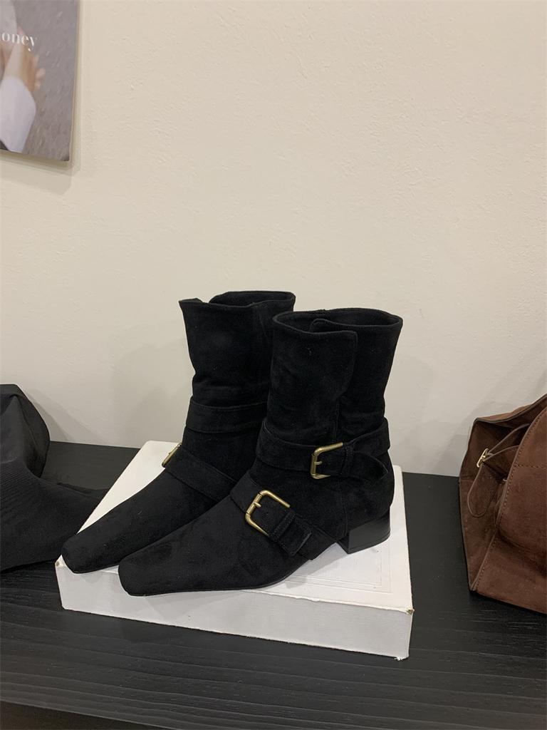 2025 Korean Version of the New Niche Design Retro French Short Boots Small Square Head Western Boots Suede Medium Boots Women's Boots